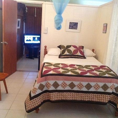 Rainbow Beach Apartments & Rooms Calibishie Esterno foto
