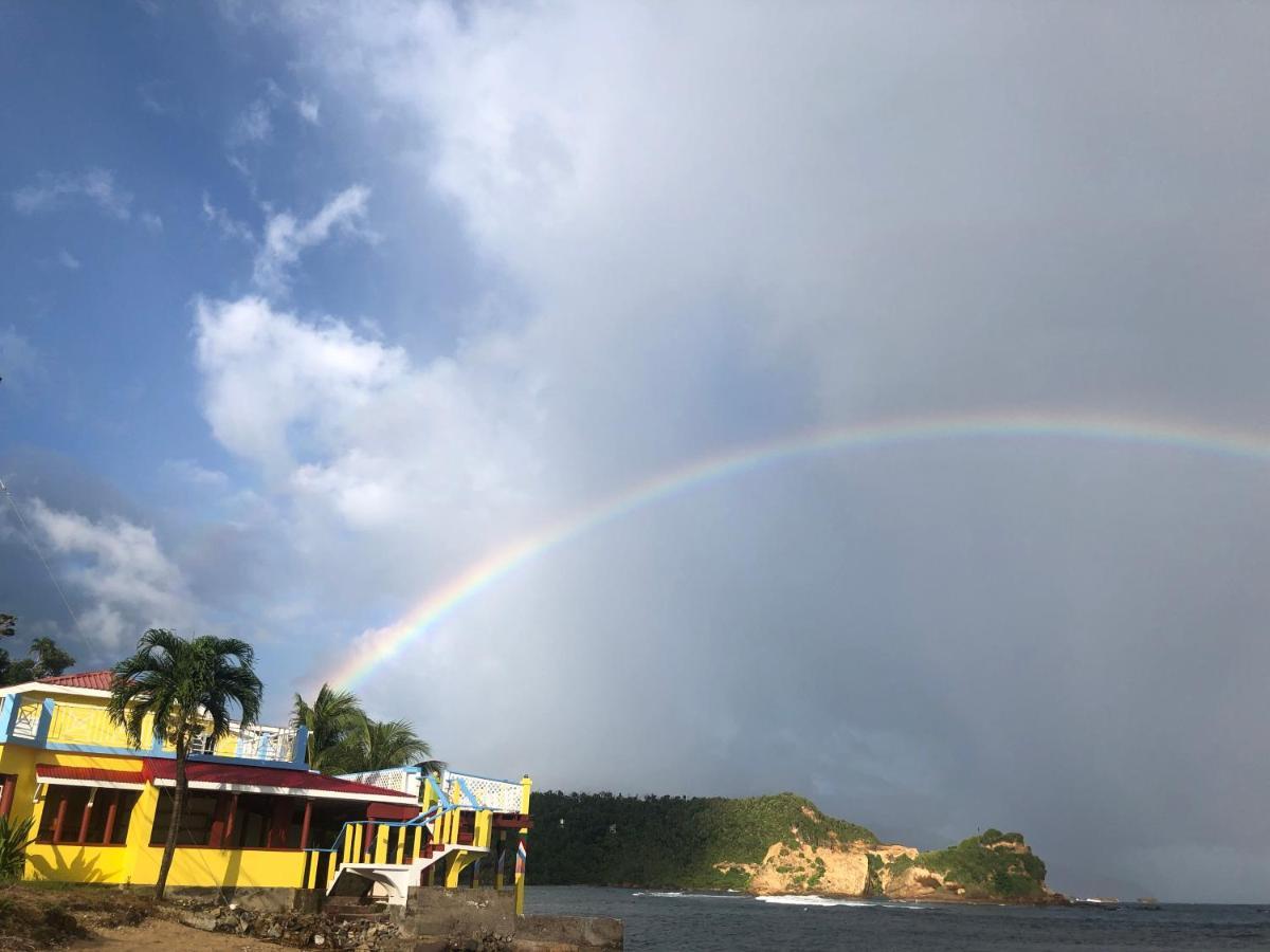 Rainbow Beach Apartments & Rooms Calibishie Esterno foto
