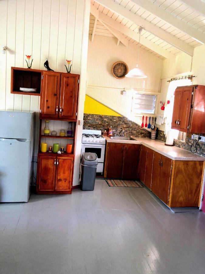 Rainbow Beach Apartments & Rooms Calibishie Esterno foto