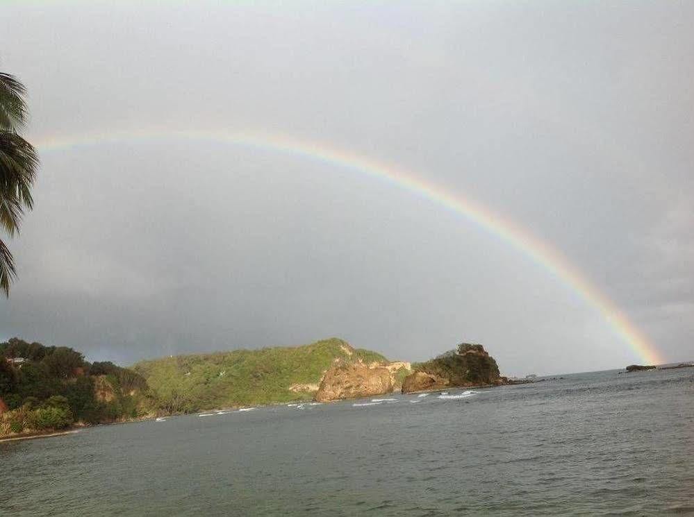 Rainbow Beach Apartments & Rooms Calibishie Esterno foto